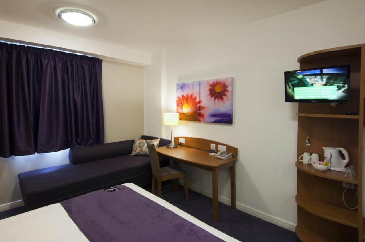 Premier Inn London Croydon Town Centre Szoba fotó